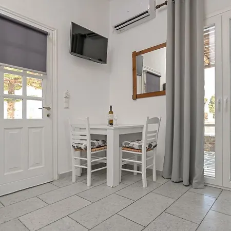 Vythos 아파트 *